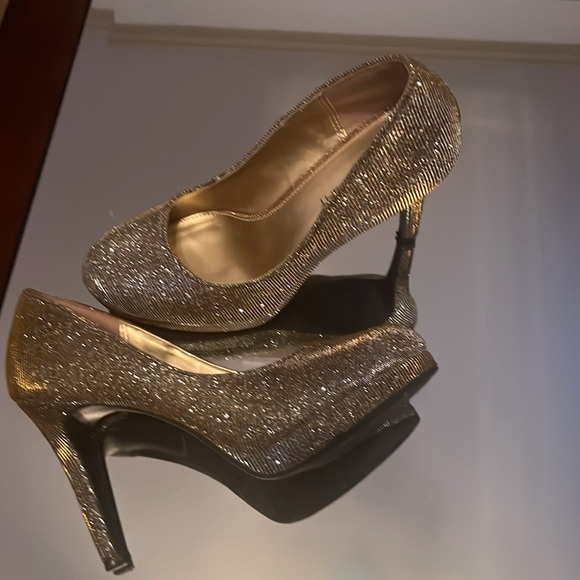 FIONI FABTABULASTIC SHIMMERING HIGH HEELS - Picture 3 of 9